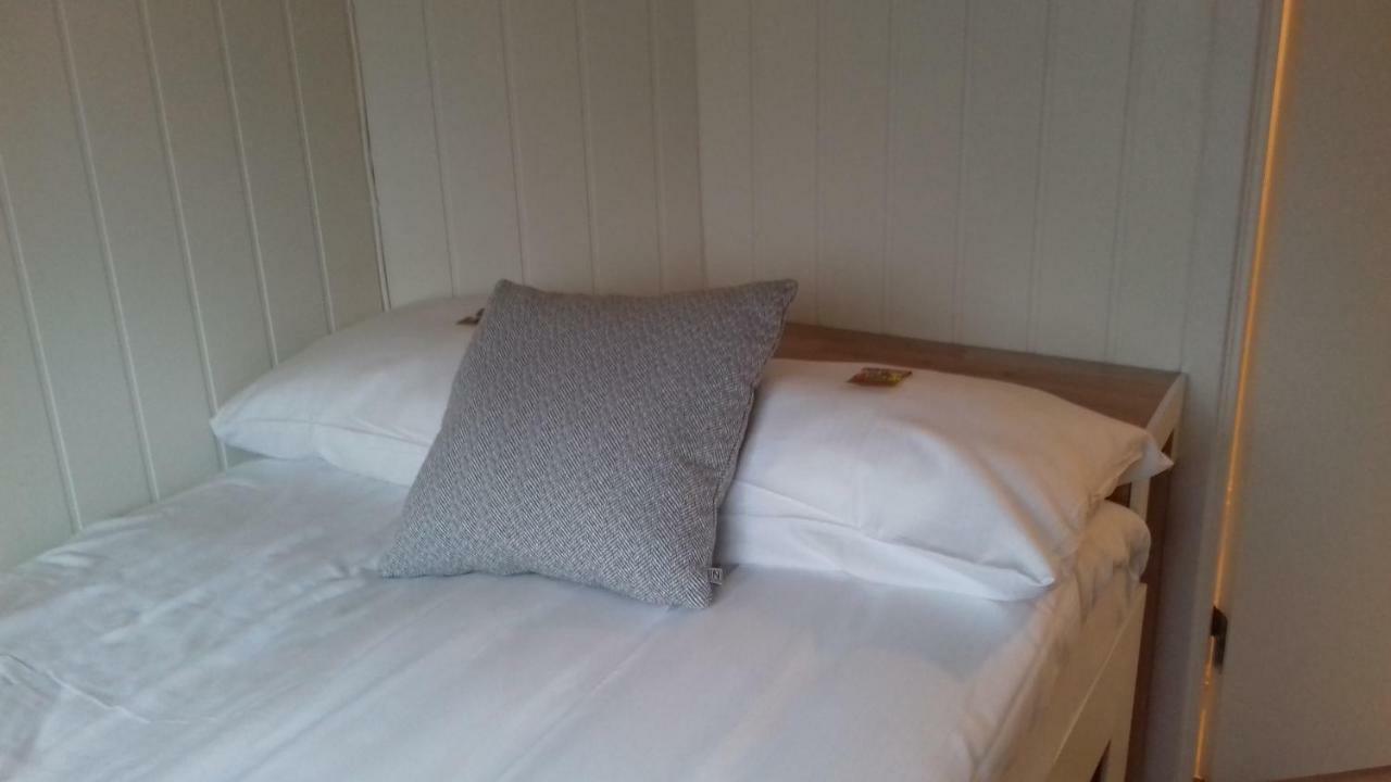 Holmvik Brygge Nyksund Hotel Luaran gambar